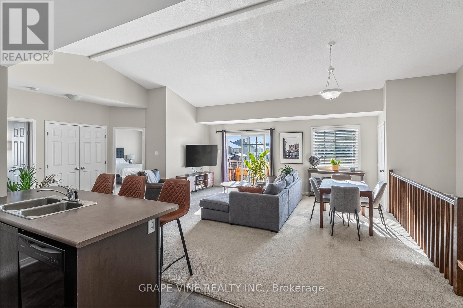 F - 104 Artesa Private, Ottawa, Ontario  K2S 0J8 - Photo 18 - X12981034