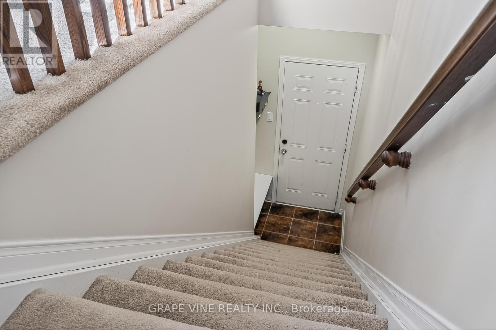 F - 104 Artesa Private, Ottawa, Ontario  K2S 0J8 - Photo 8 - X12981034