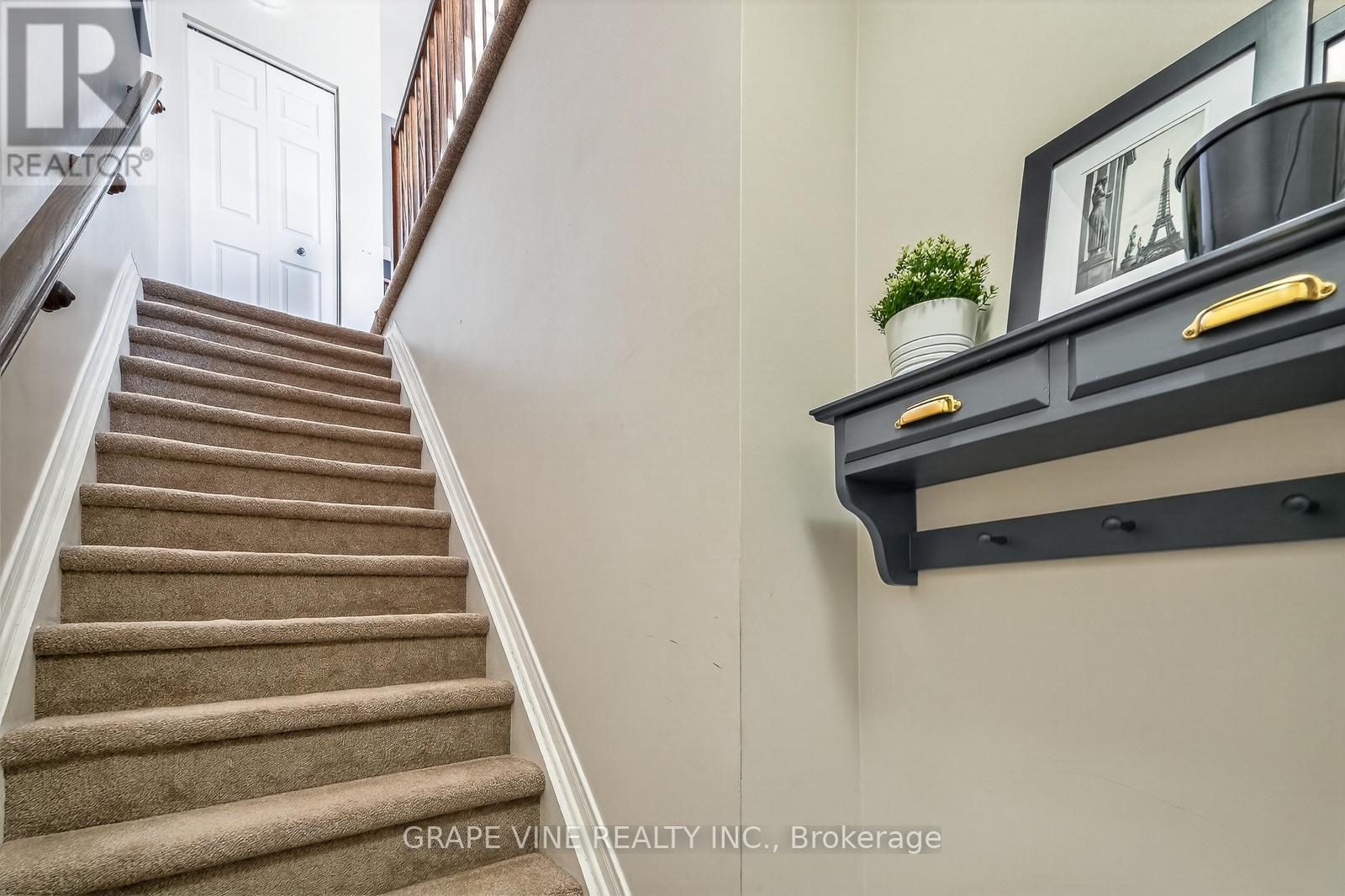 F - 104 Artesa Private, Ottawa, Ontario  K2S 0J8 - Photo 9 - X12981034