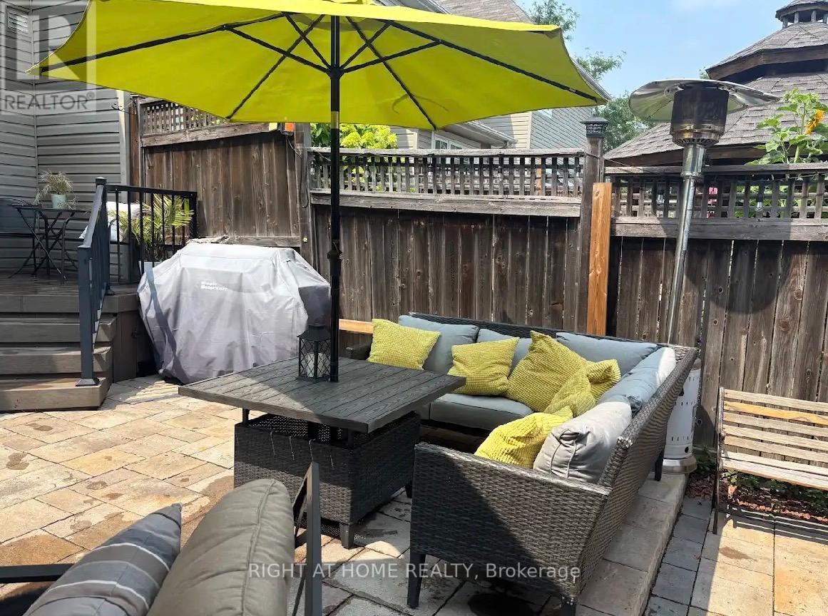 D - 29 Cresthaven Drive, Ottawa, Ontario  K2G 6T8 - Photo 6 - X12981108