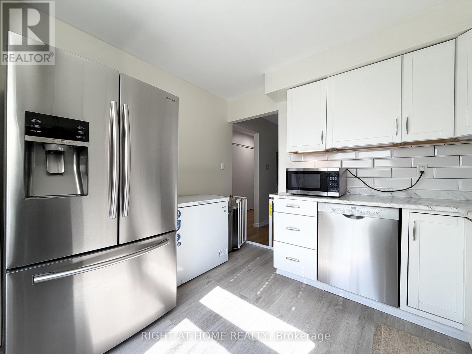 42 - 1400 Mary Street N, Oshawa, Ontario  L1G 7B6 - Photo 4 - E12981004