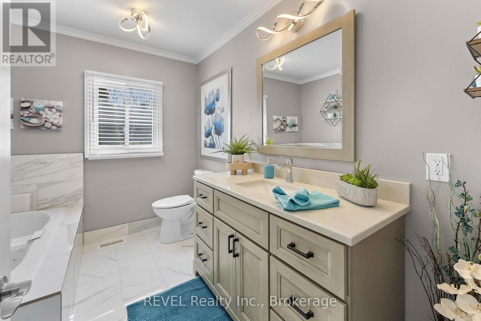 955 Ridge Road N, Fort Erie, Ontario  L0S 1N0 - Photo 18 - X12981136