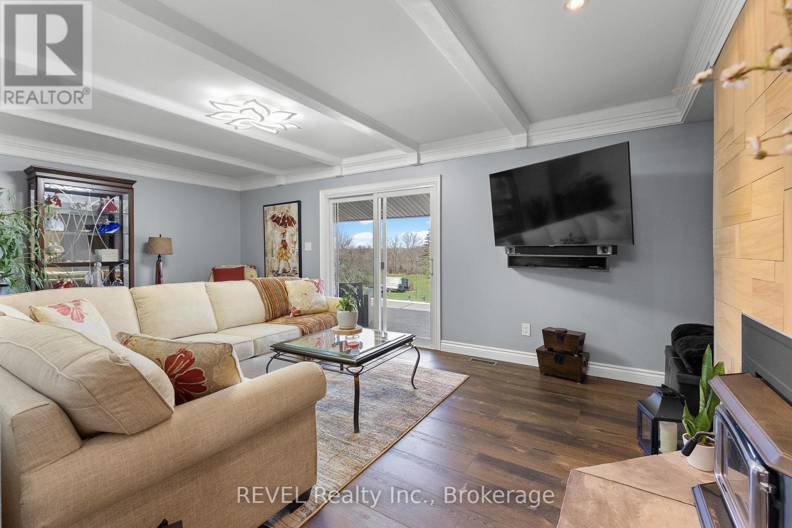 955 Ridge Road N, Fort Erie, Ontario  L0S 1N0 - Photo 8 - X12981136