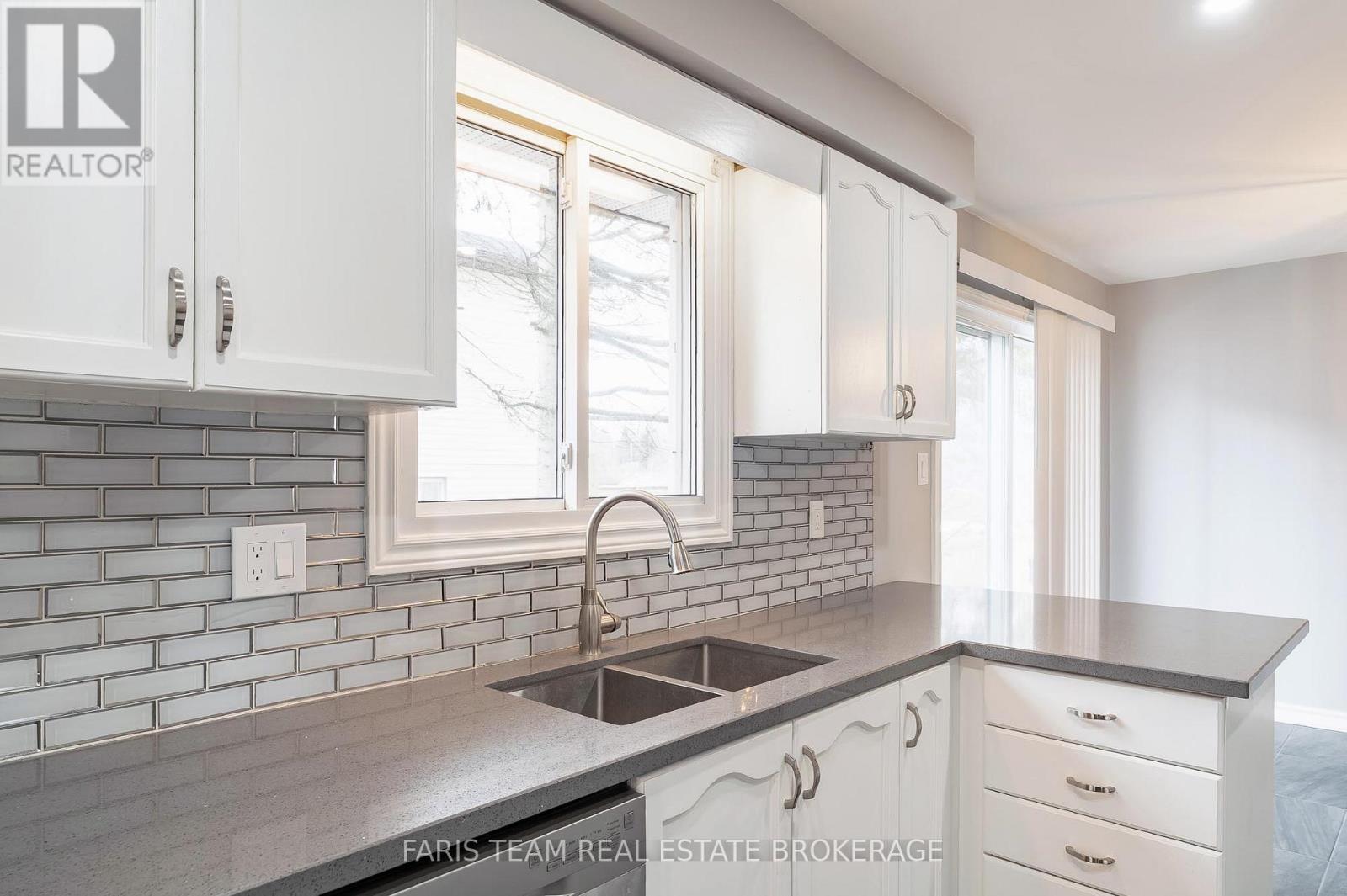 2200 Richard Street, Innisfil, Ontario  L9S 2C4 - Photo 11 - N12980988