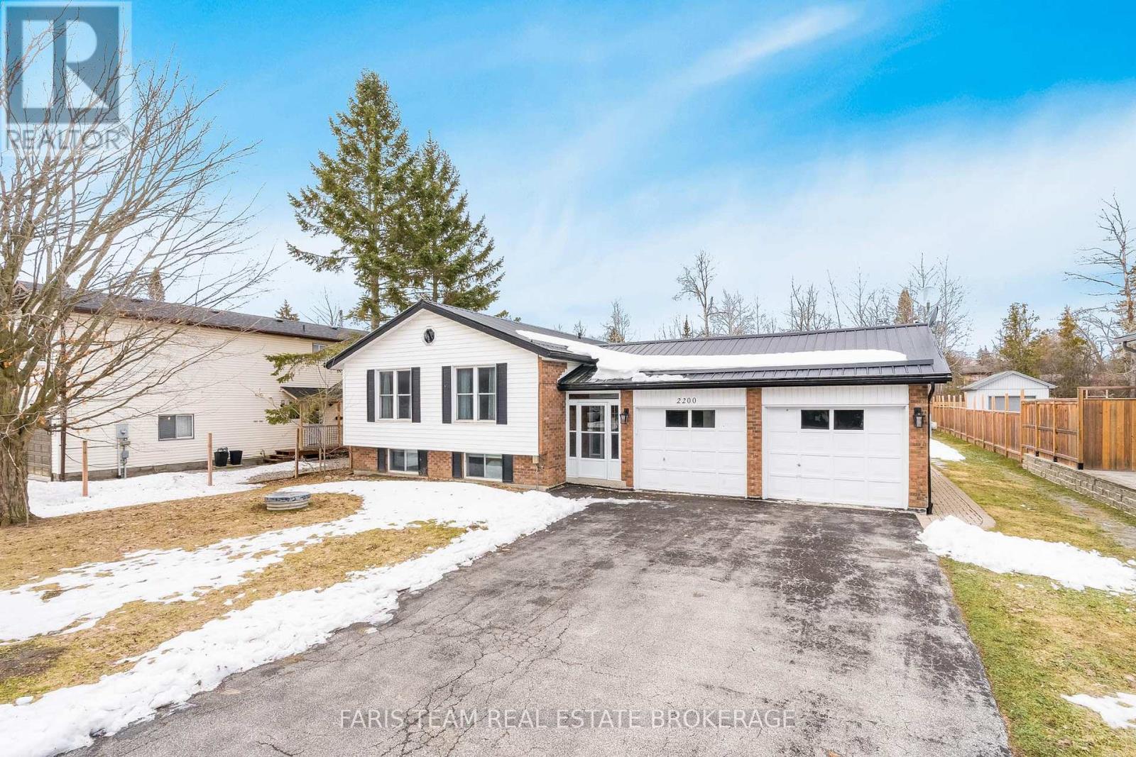 2200 Richard Street, Innisfil, Ontario  L9S 2C4 - Photo 3 - N12980988