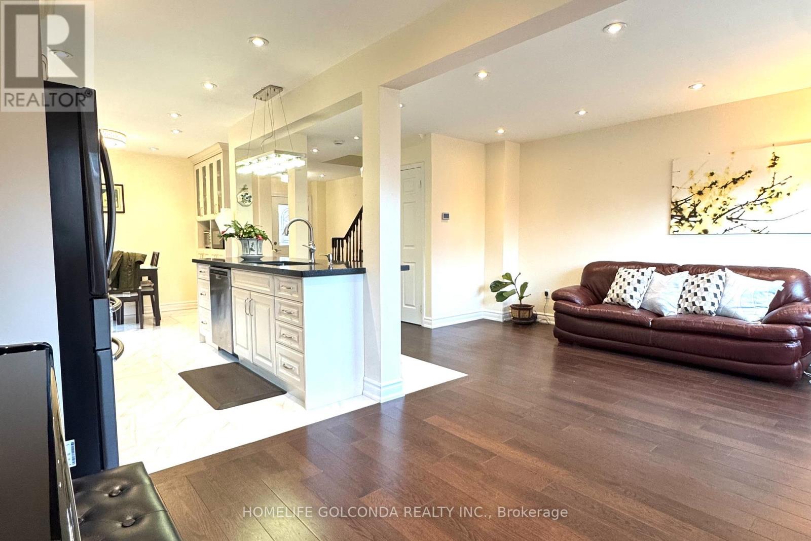 21 Belvedere Crescent, Richmond Hill, Ontario  L4C 8W1 - Photo 15 - N12981026