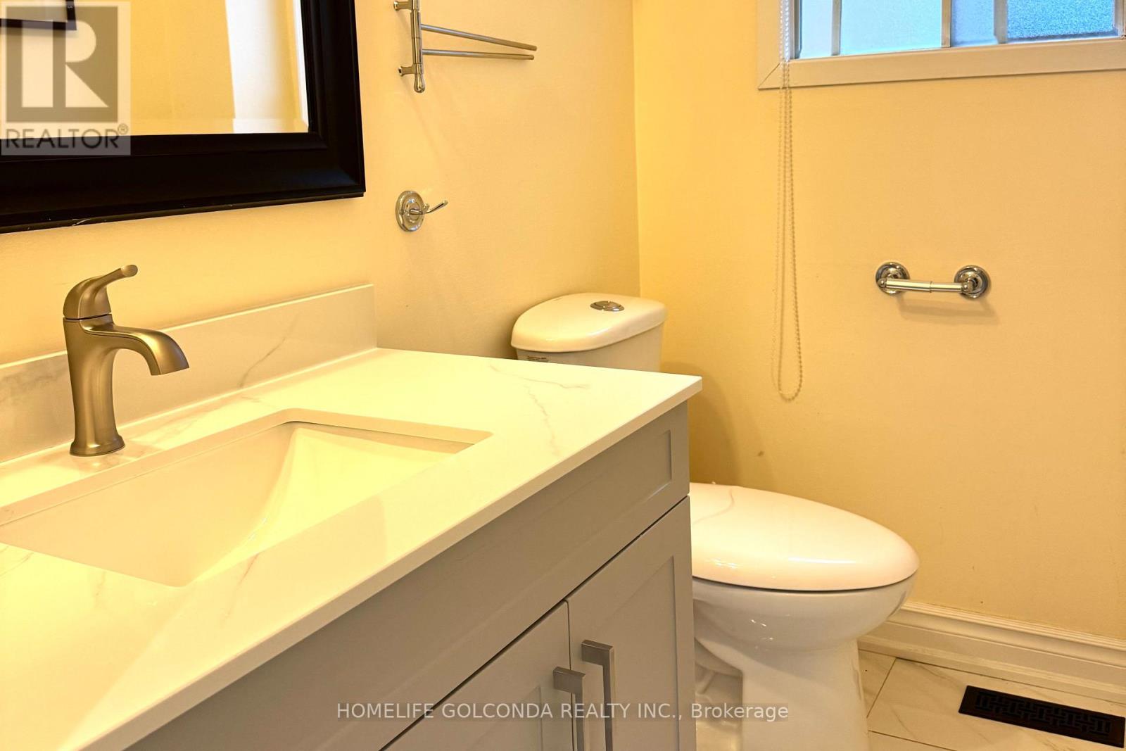 21 Belvedere Crescent, Richmond Hill, Ontario  L4C 8W1 - Photo 18 - N12981026