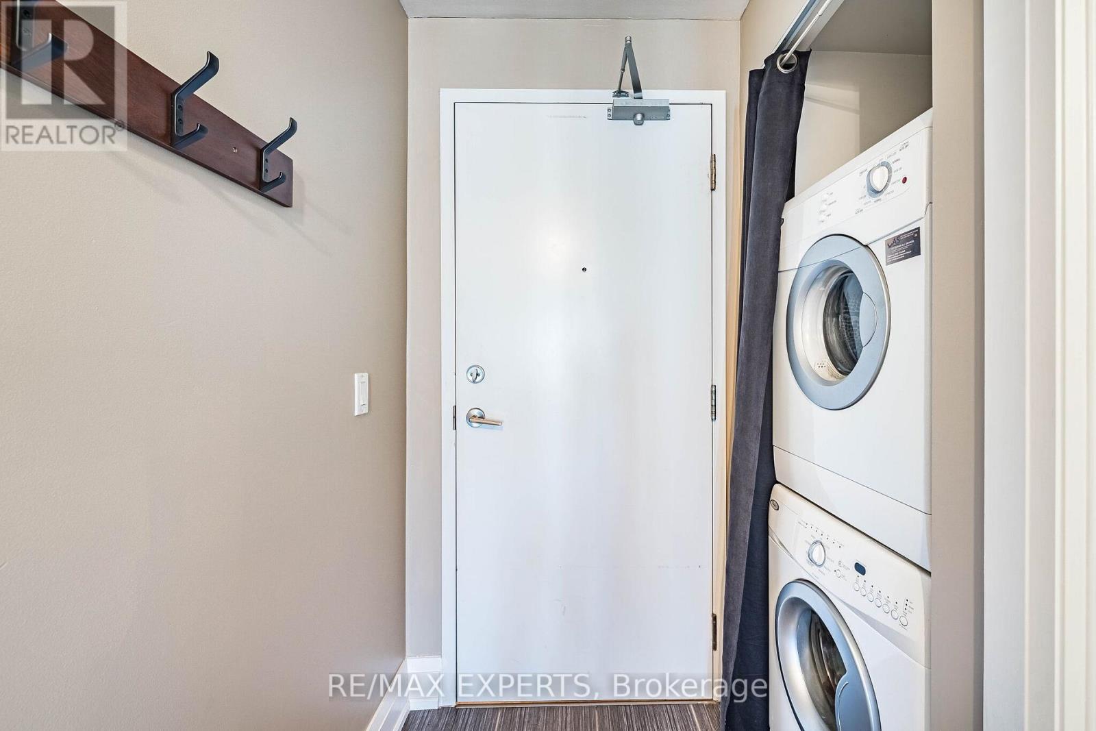 211 - 8302 Islington Avenue, Vaughan, Ontario  L4L 0E6 - Photo 8 - N12981050