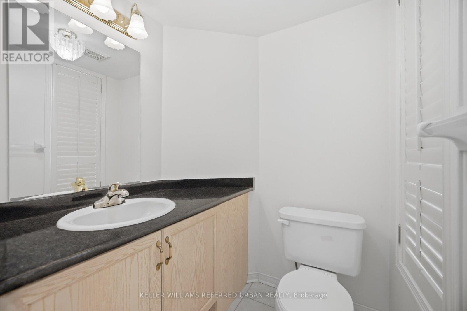 239 Drummond Drive, Vaughan, Ontario  L6A 3C1 - Photo 12 - N12981092