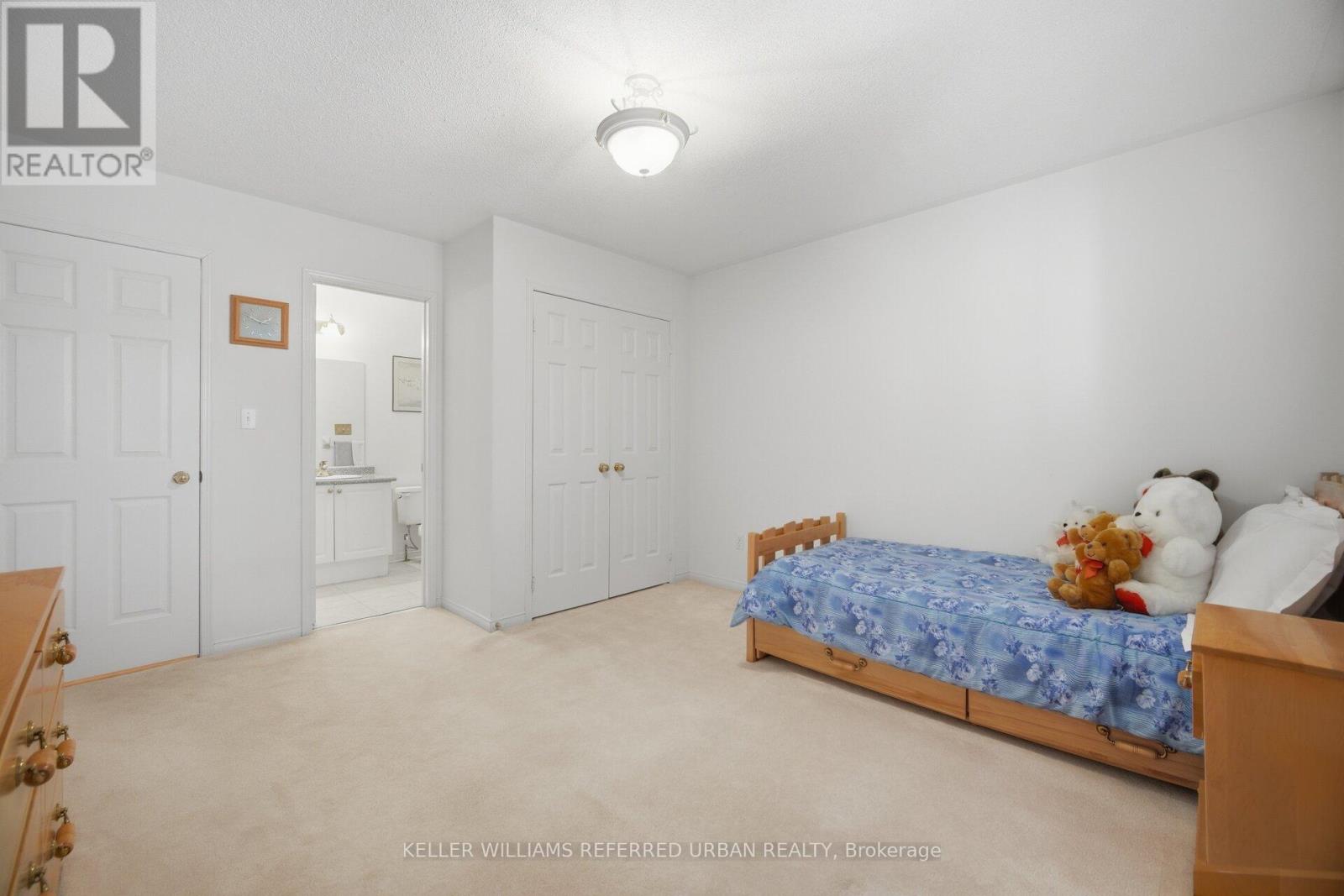 239 Drummond Drive, Vaughan, Ontario  L6A 3C1 - Photo 20 - N12981092