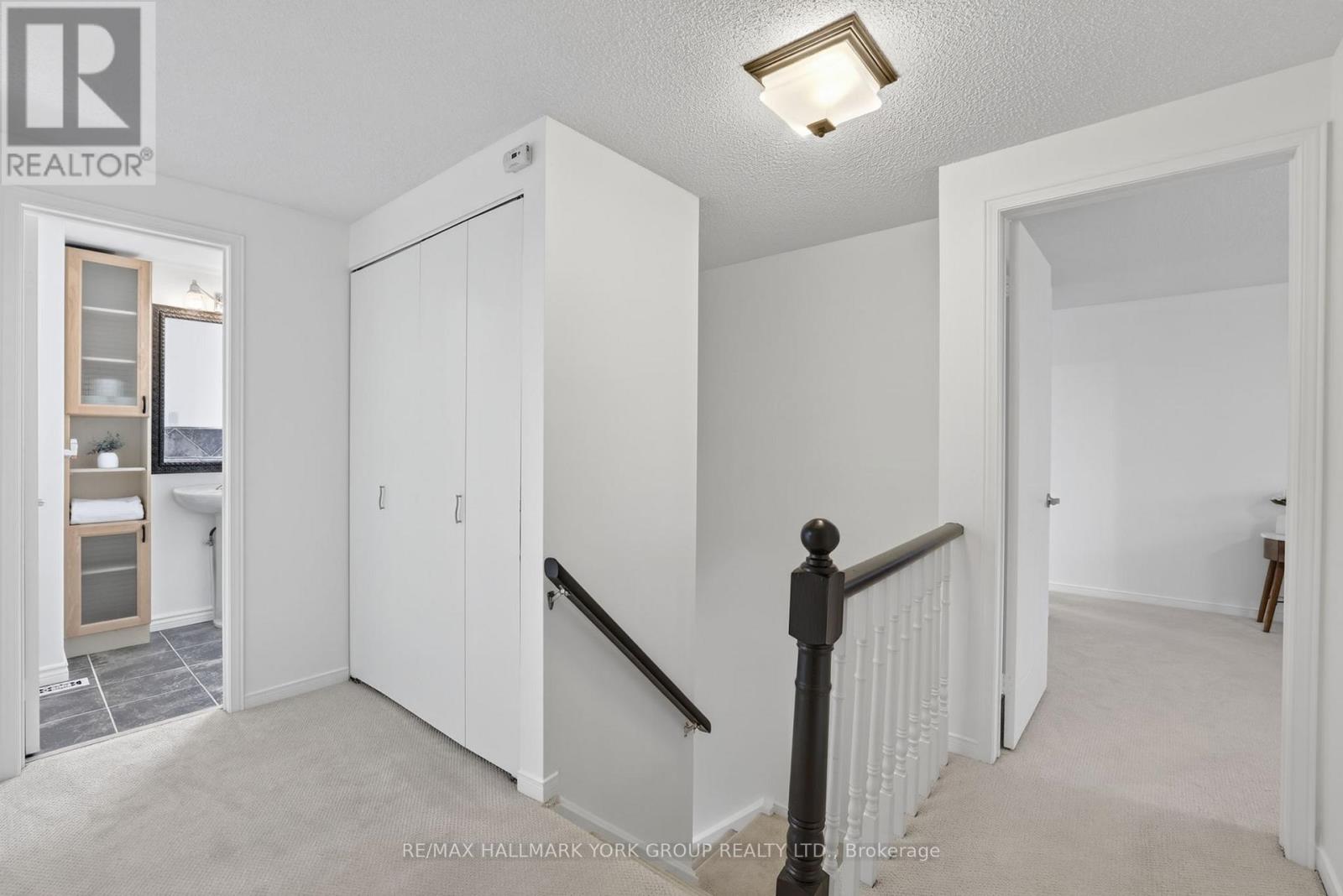 26 Mendys Forest, Aurora, Ontario  L4G 5A4 - Photo 20 - N12981156