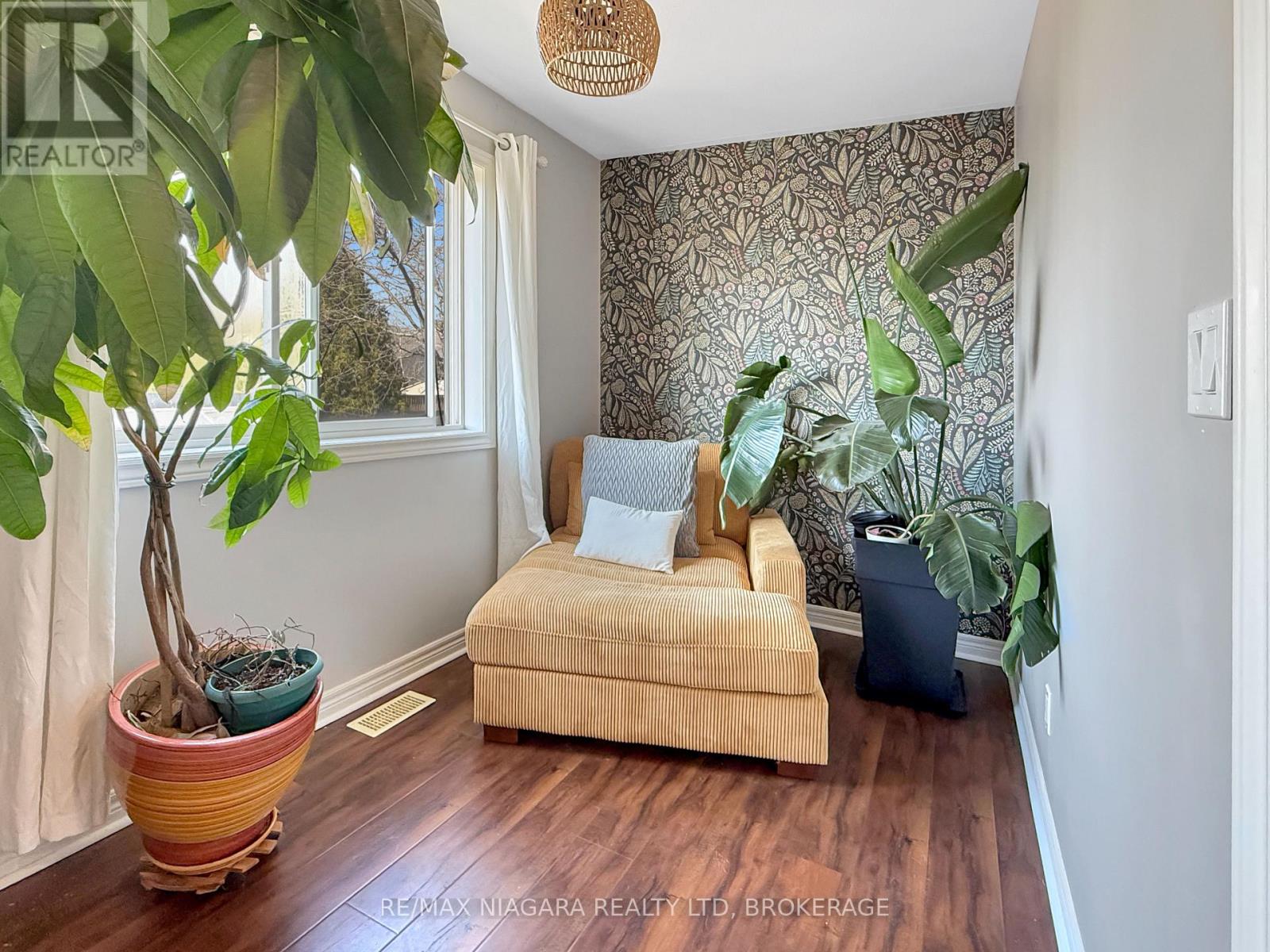 865 Canada Drive, Fort Erie, Ontario  L2A 6S5 - Photo 12 - X12797032