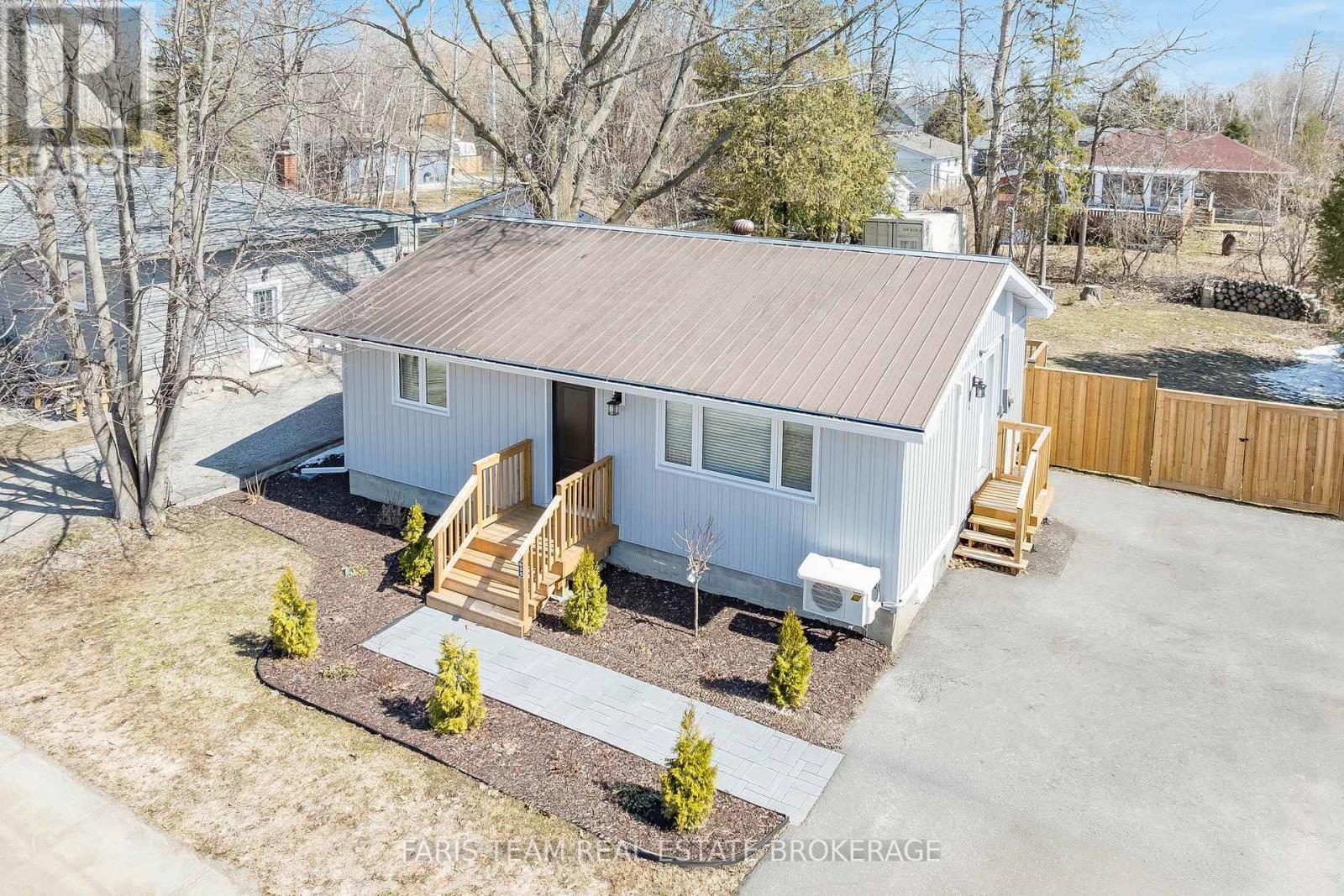 655 FOURTH AVENUE, Tay, Ontario