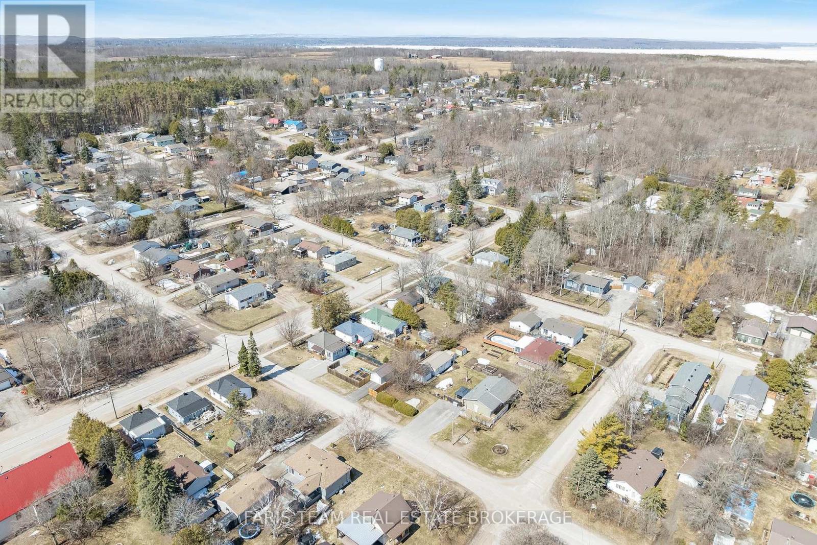 655 Fourth Avenue, Tay, Ontario  L0K 1R0 - Photo 25 - S12981010