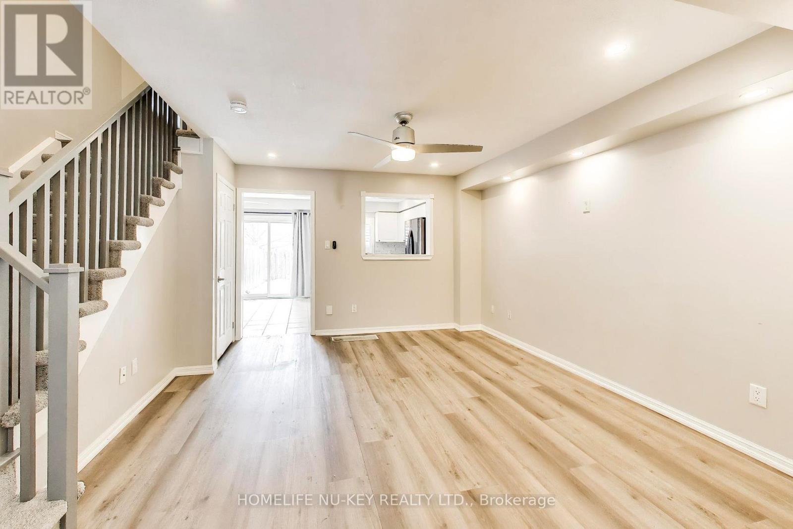 89 Majesty Boulevard, Barrie, Ontario  L4M 0E5 - Photo 7 - S12981016