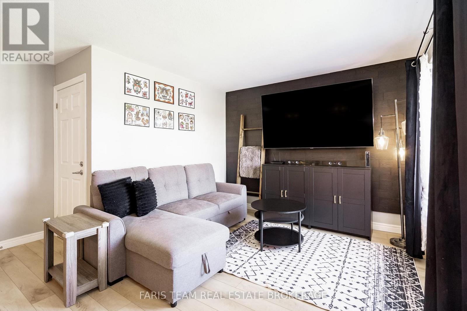 70 Cassandra Drive, Barrie, Ontario  L4M 6Y8 - Photo 17 - S12981020