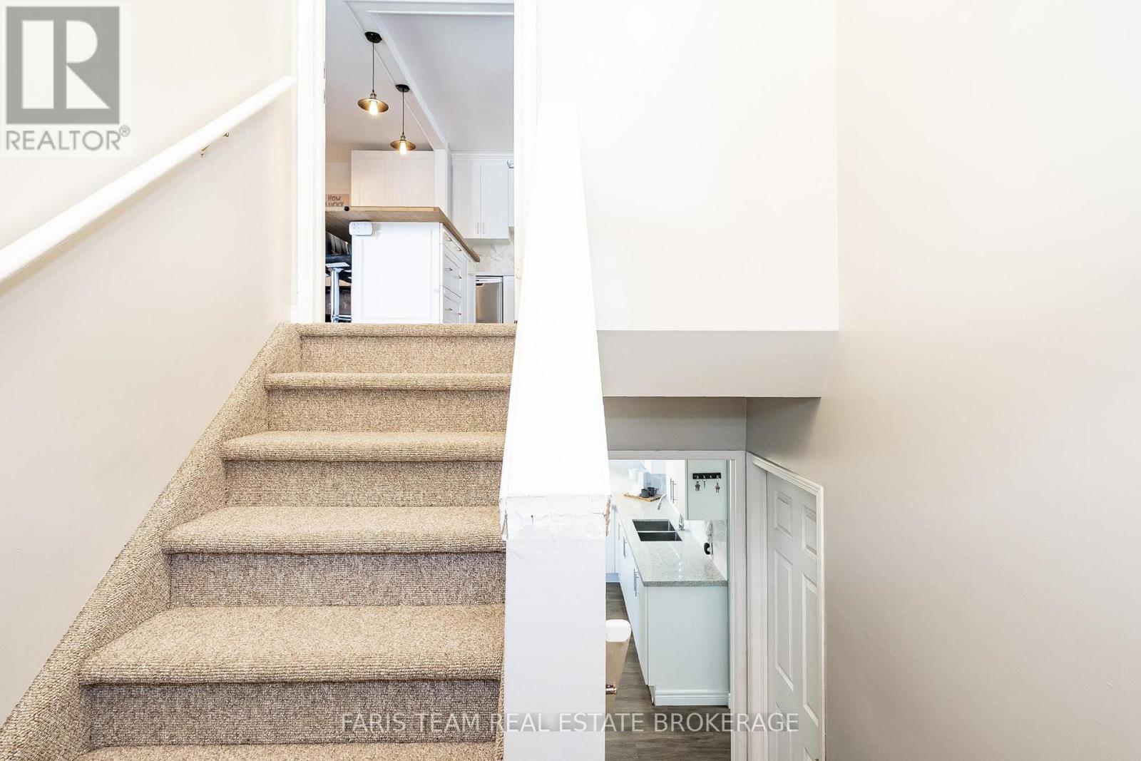 70 Cassandra Drive, Barrie, Ontario  L4M 6Y8 - Photo 24 - S12981020