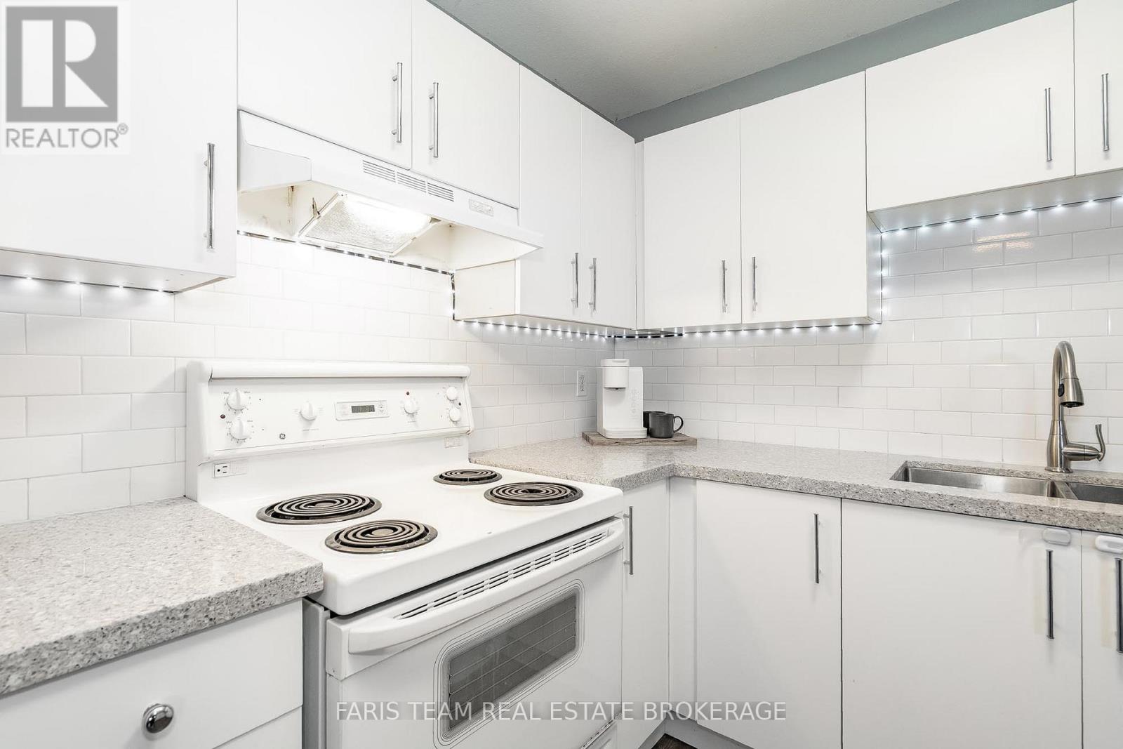 70 Cassandra Drive, Barrie, Ontario  L4M 6Y8 - Photo 27 - S12981020