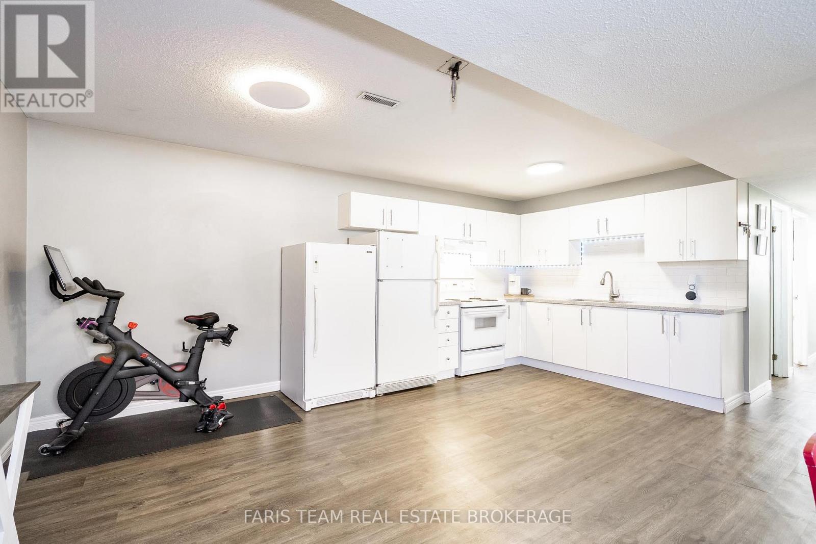 70 Cassandra Drive, Barrie, Ontario  L4M 6Y8 - Photo 30 - S12981020