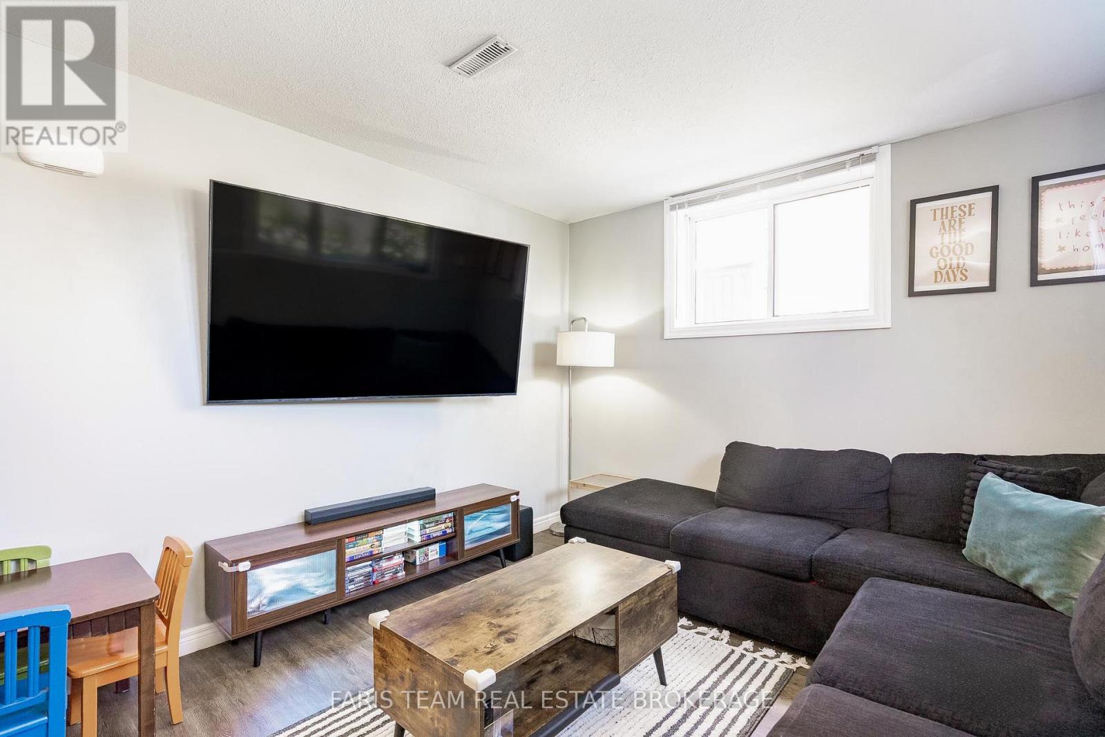 70 Cassandra Drive, Barrie, Ontario  L4M 6Y8 - Photo 33 - S12981020