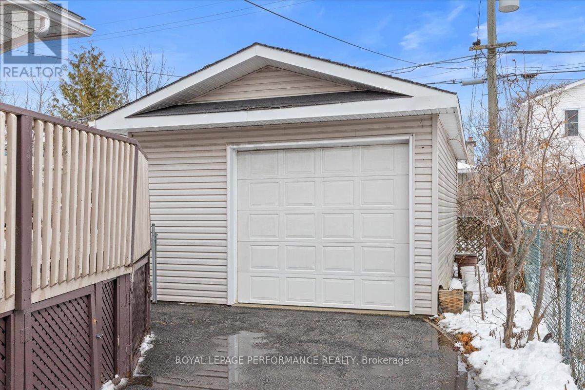 1075 Secord Avenue, Ottawa, Ontario  K1H 8C7 - Photo 33 - X12892590