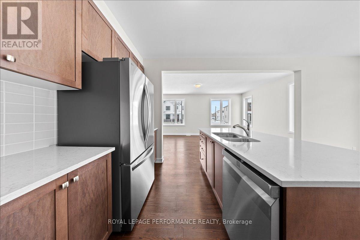 2031 Checkerspot Avenue, Ottawa, Ontario  K0A 2Z0 - Photo 11 - X12903072