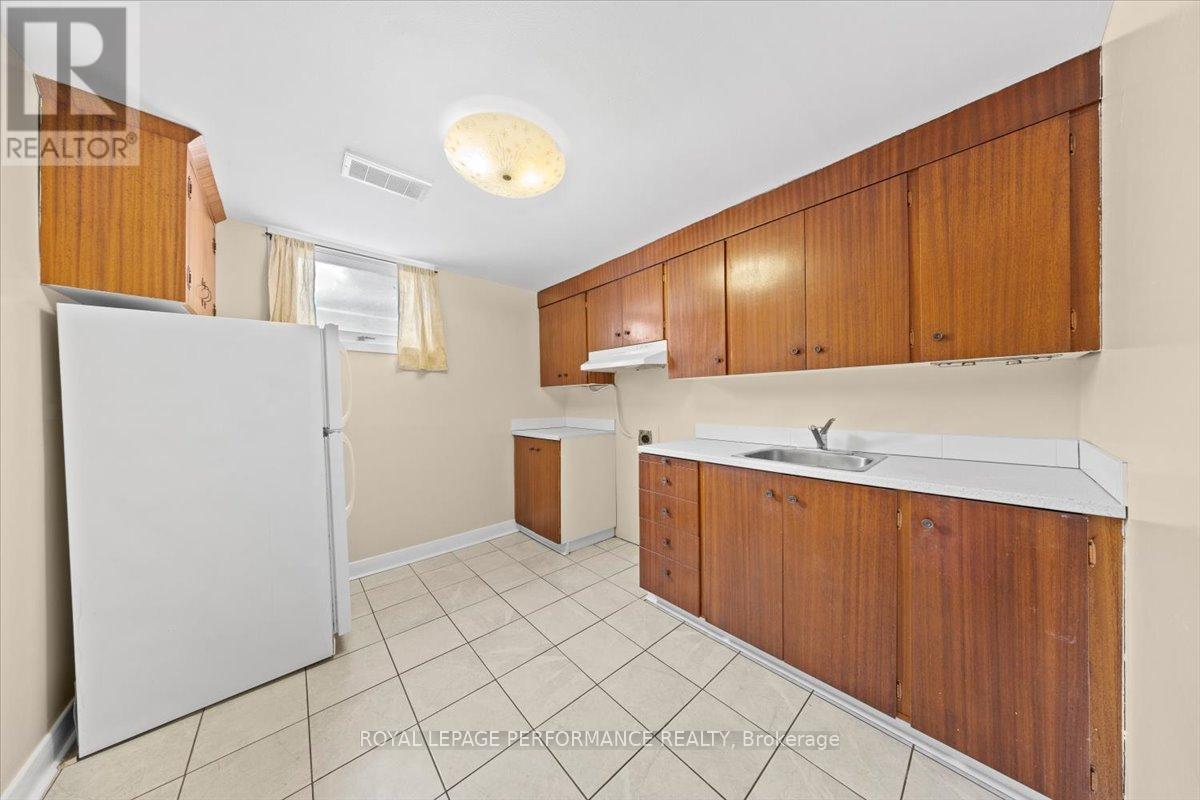 2212 St Laurent Boulevard, Ottawa, Ontario  K1G 1B2 - Photo 19 - X12927430