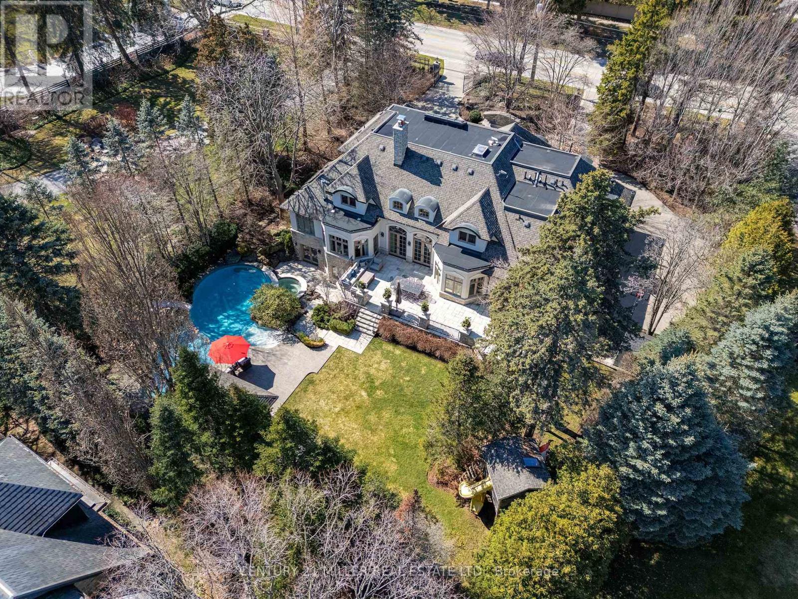 2096 Lakeshore Road E, Oakville, Ontario L6J 1M3 - Photo 48 - W12979552