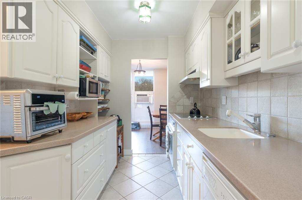 1968 W Main Street W Unit# 909, Hamilton, Ontario  L8S 1J7 - Photo 6 - 40819491