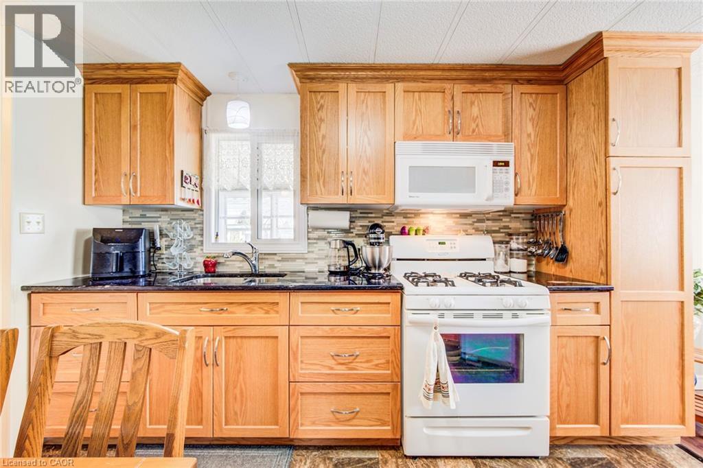 21 Fairview Crescent, Listowel, Ontario  N4W 3G8 - Photo 13 - 40817338