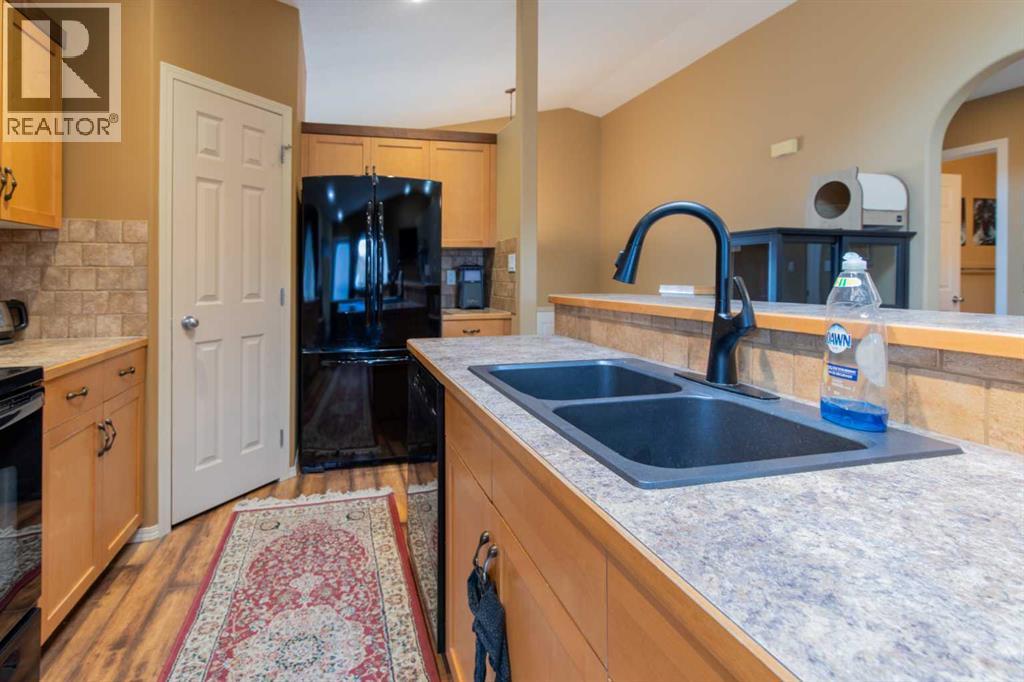 73 Heritage Circle W, Lethbridge, Alberta  T1K 7T3 - Photo 9 - A2293586