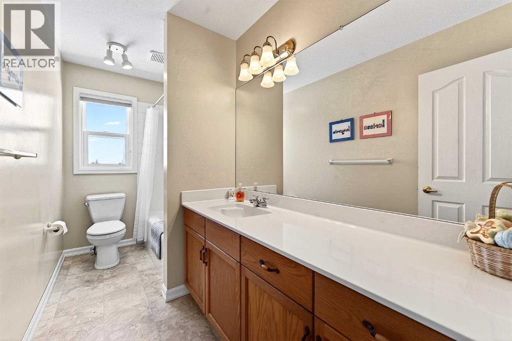 219 Hidden Ranch Circle NW, Calgary, Alberta  T3A 5R1 - Photo 37 - A2299598