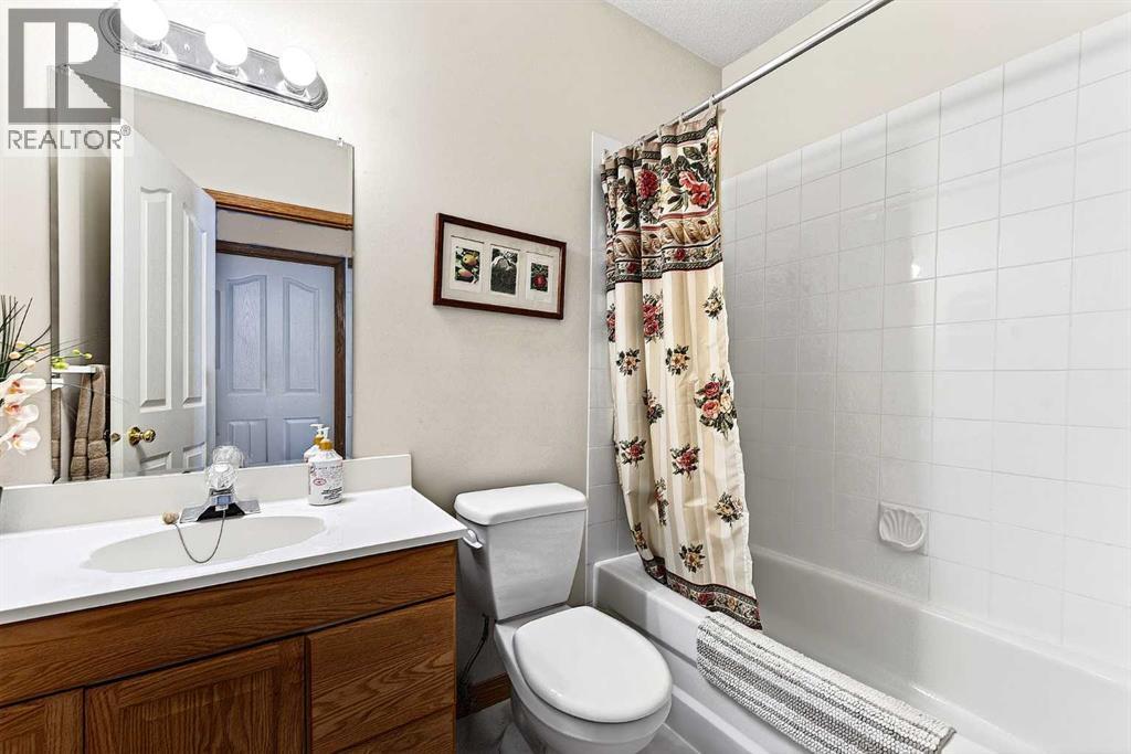 219 Hidden Ranch Circle NW, Calgary, Alberta  T3A 5R1 - Photo 47 - A2299598