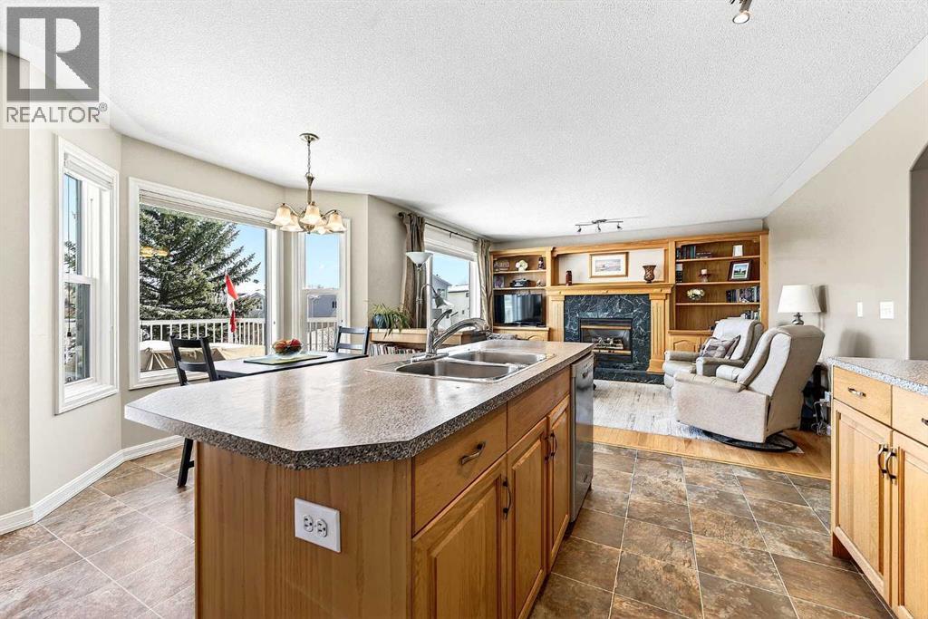 219 Hidden Ranch Circle NW, Calgary, Alberta  T3A 5R1 - Photo 9 - A2299598
