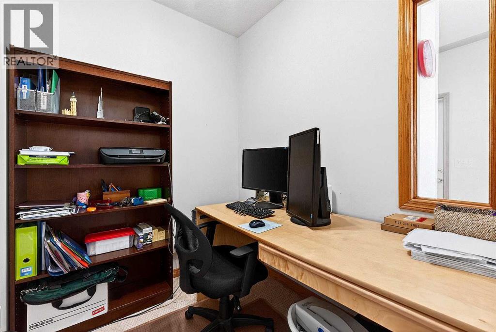 219 Hidden Ranch Circle NW, Calgary, Alberta  T3A 5R1 - Photo 46 - A2299598