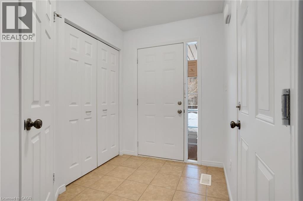 310 Fallowfield Drive, Kitchener, Ontario  N2C 0A9 - Photo 4 - 40795011