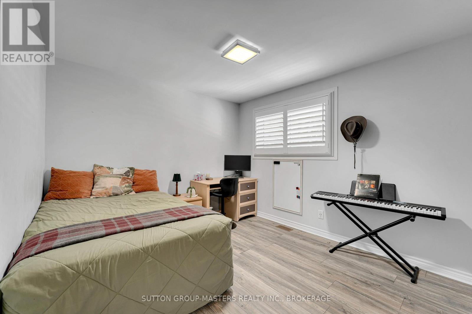 18 Bakers Lane, Loyalist (Amherstview), Ontario  K7N 1M1 - Photo 18 - X12981058