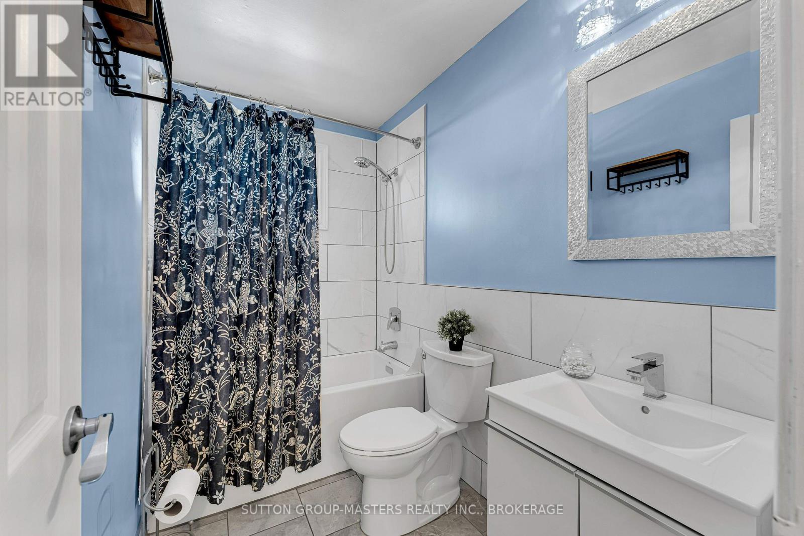 18 Bakers Lane, Loyalist (Amherstview), Ontario  K7N 1M1 - Photo 23 - X12981058