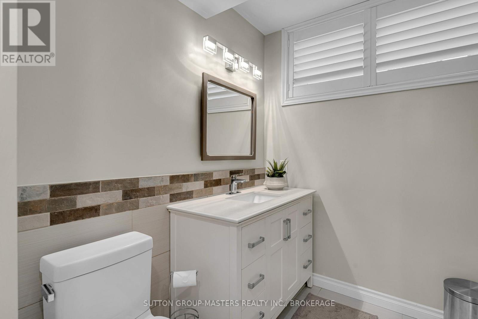 18 Bakers Lane, Loyalist (Amherstview), Ontario  K7N 1M1 - Photo 28 - X12981058