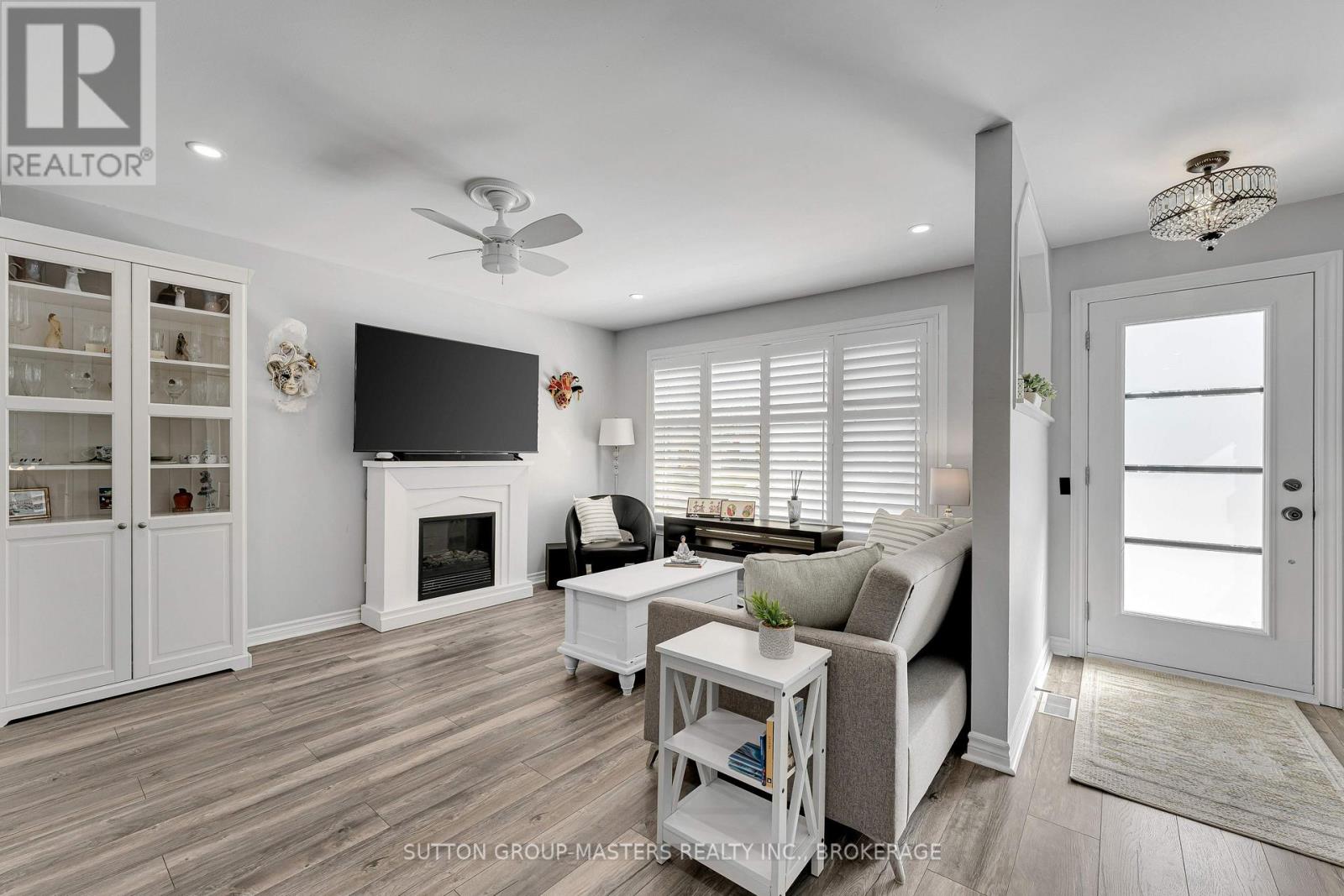 18 Bakers Lane, Loyalist (Amherstview), Ontario  K7N 1M1 - Photo 4 - X12981058