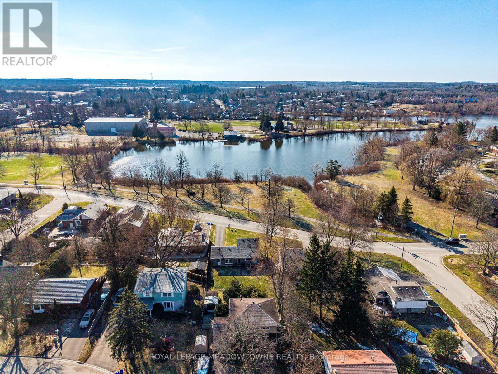 73 Elizabeth Drive, Halton Hills, Ontario  L7J 1B4 - Photo 30 - W12980990