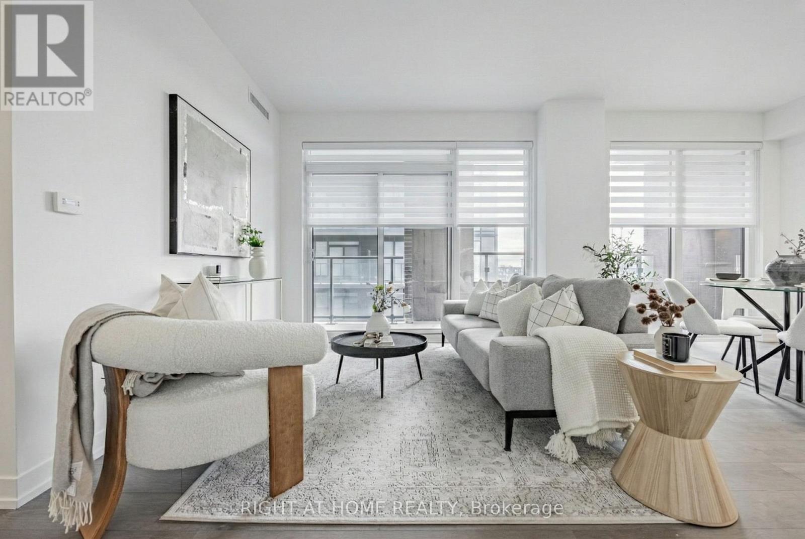 815 - 270 Dufferin Street, Toronto, Ontario  M6K 0H8 - Photo 3 - W12981008