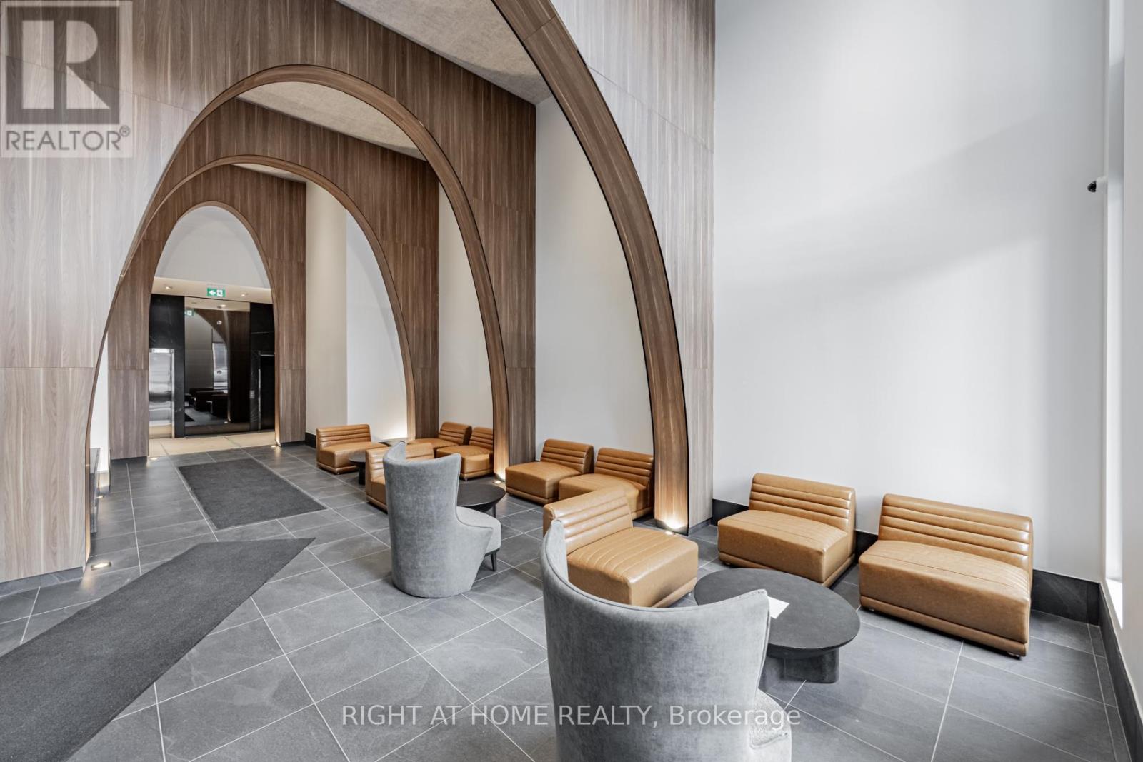 815 - 270 Dufferin Street, Toronto, Ontario  M6K 0H8 - Photo 8 - W12981008