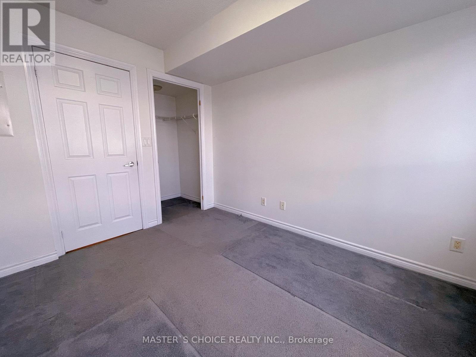 2721 - 3888 Duke Of York Boulevard, Mississauga, Ontario  L5B 4P5 - Photo 10 - W12981018