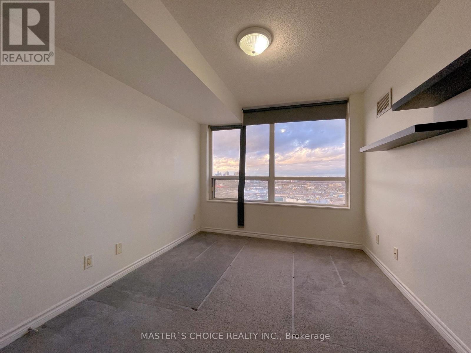 2721 - 3888 Duke Of York Boulevard, Mississauga, Ontario  L5B 4P5 - Photo 11 - W12981018