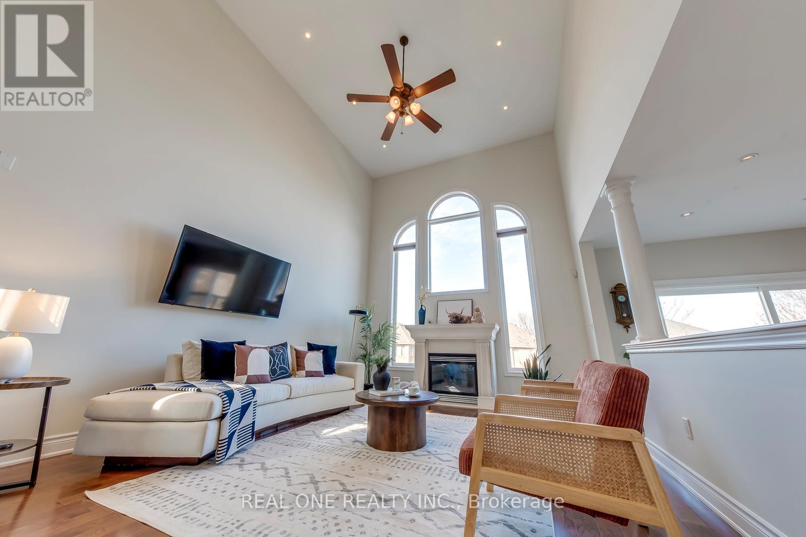 2361 Rideau Drive, Oakville, Ontario  L6H 7J8 - Photo 15 - W12981064