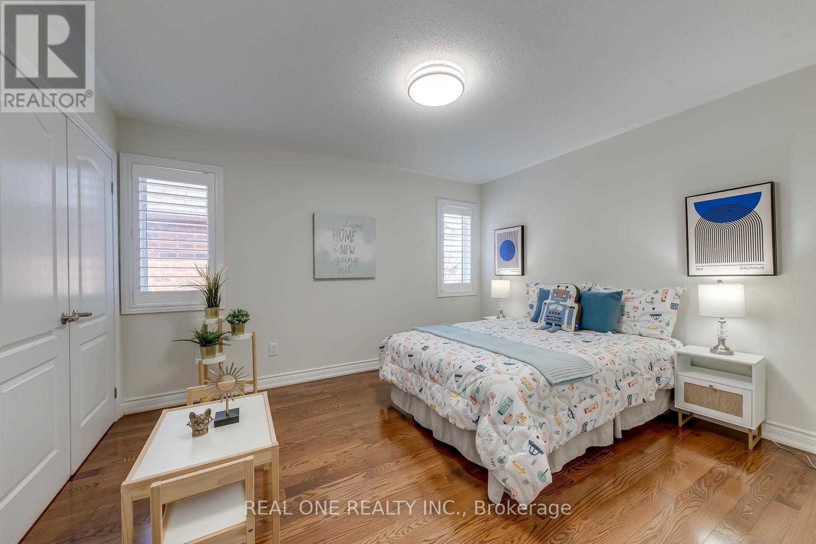 2361 Rideau Drive, Oakville, Ontario  L6H 7J8 - Photo 36 - W12981064