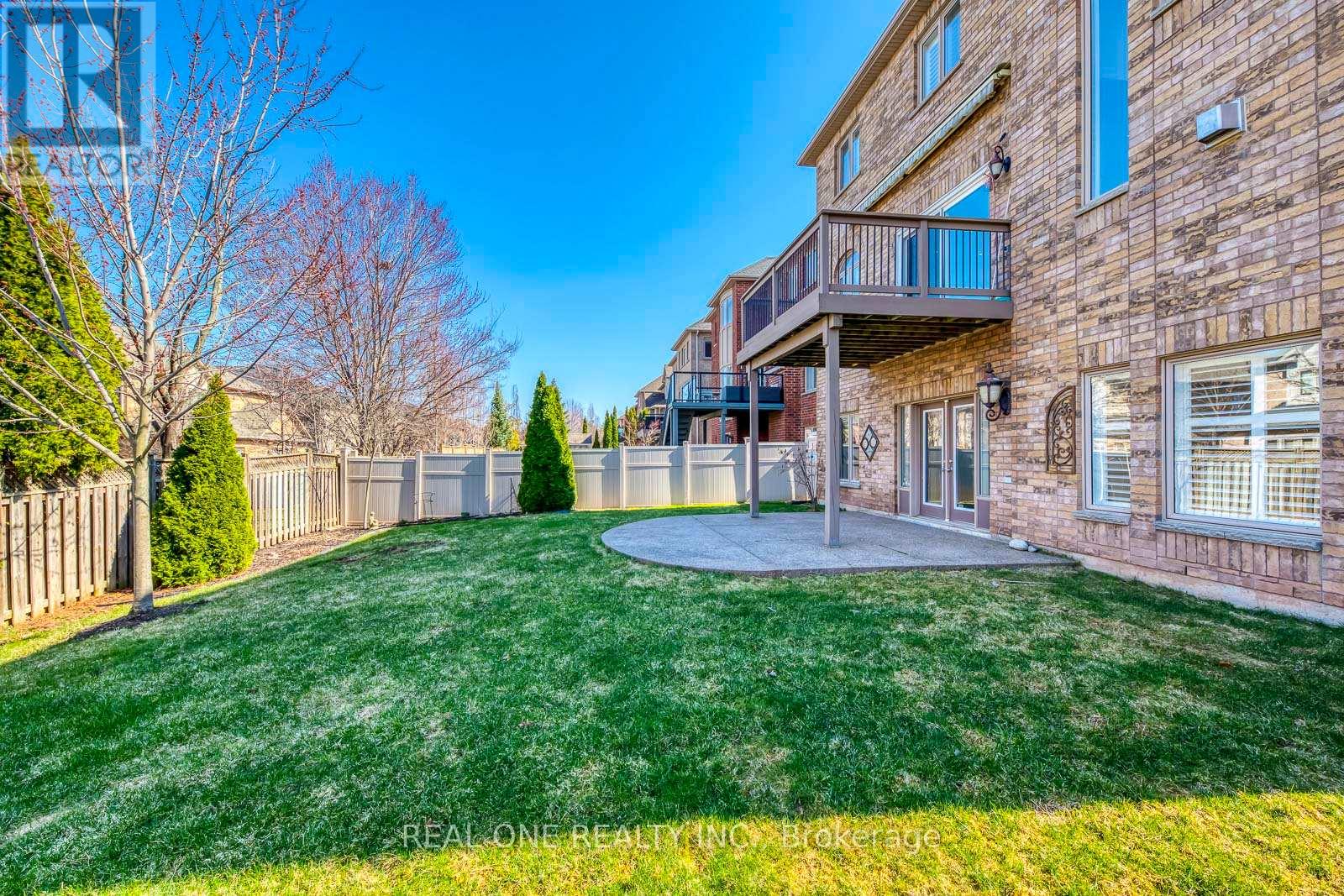 2361 Rideau Drive, Oakville, Ontario  L6H 7J8 - Photo 49 - W12981064