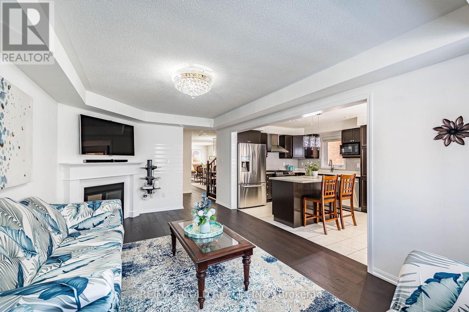 43 Arkwright Drive, Brampton, Ontario  L7A 0V2 - Photo 11 - W12981088