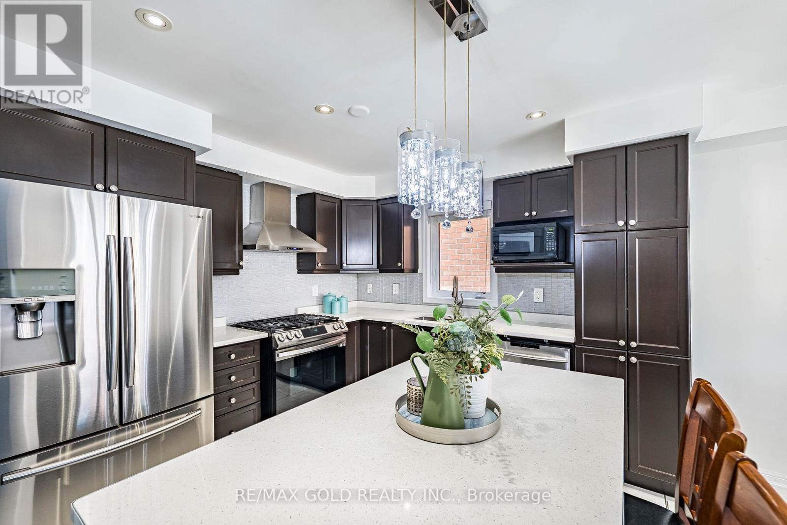 43 Arkwright Drive, Brampton, Ontario  L7A 0V2 - Photo 13 - W12981088